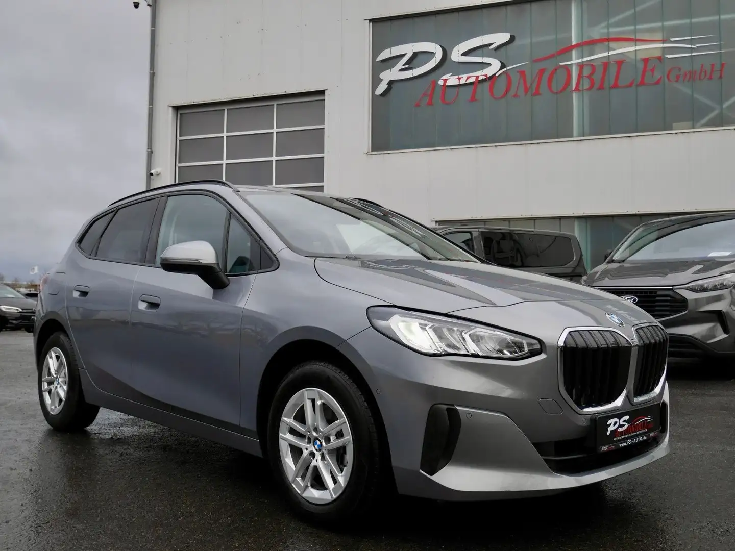 BMW 220 i Steptronic Active Tourer +Pano+AHK+Kamera Gri - 1