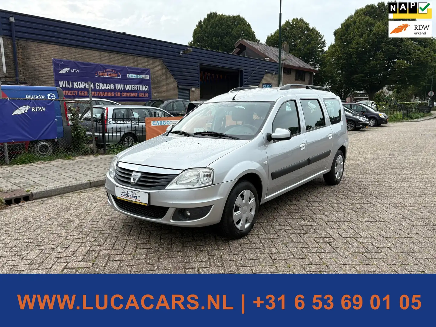 Dacia Logan MCV 1.6-16V Lauréate 7p. Airco 2X SLEUTEL + BOEKJE Grijs - 1