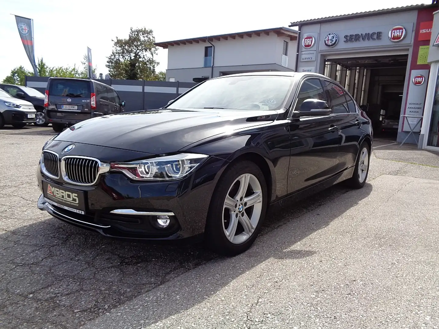 BMW 318 d Luxury Line Aut. SONDER-AKTION Zwart - 1