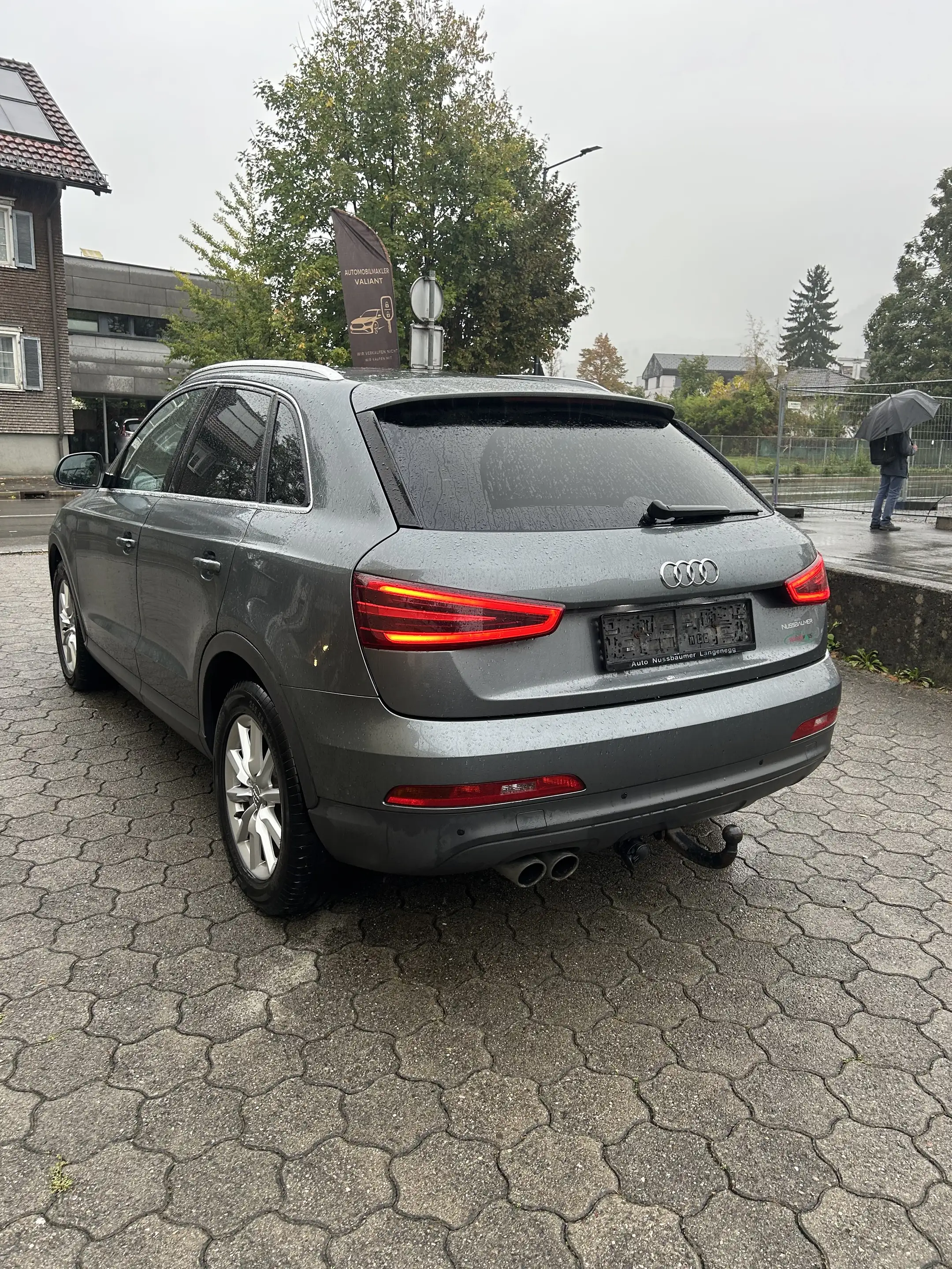 Audi Q3 2,0 TDI quattro DPF S-tronic — photo 4