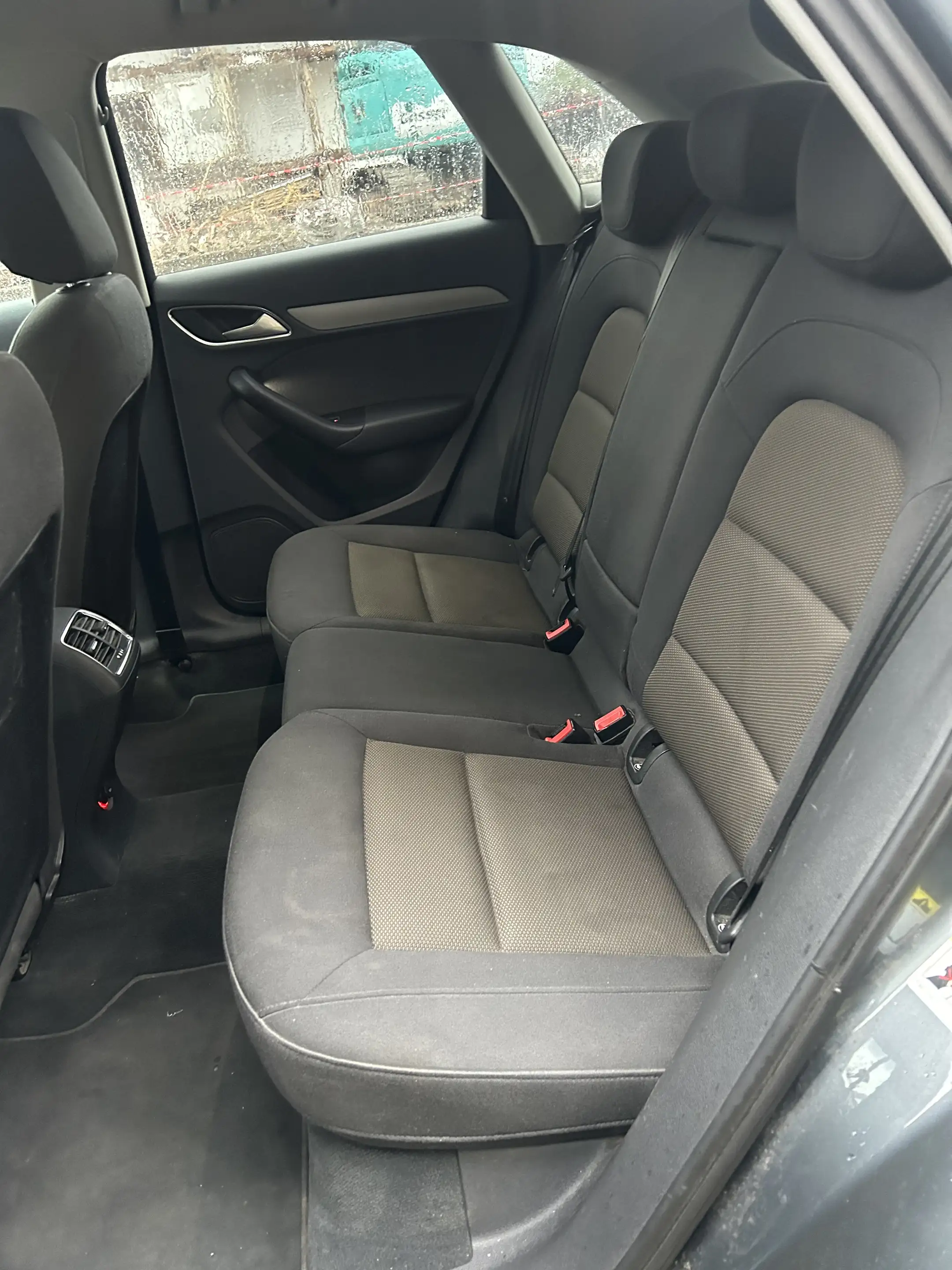 Audi Q3 2,0 TDI quattro DPF S-tronic — photo 12