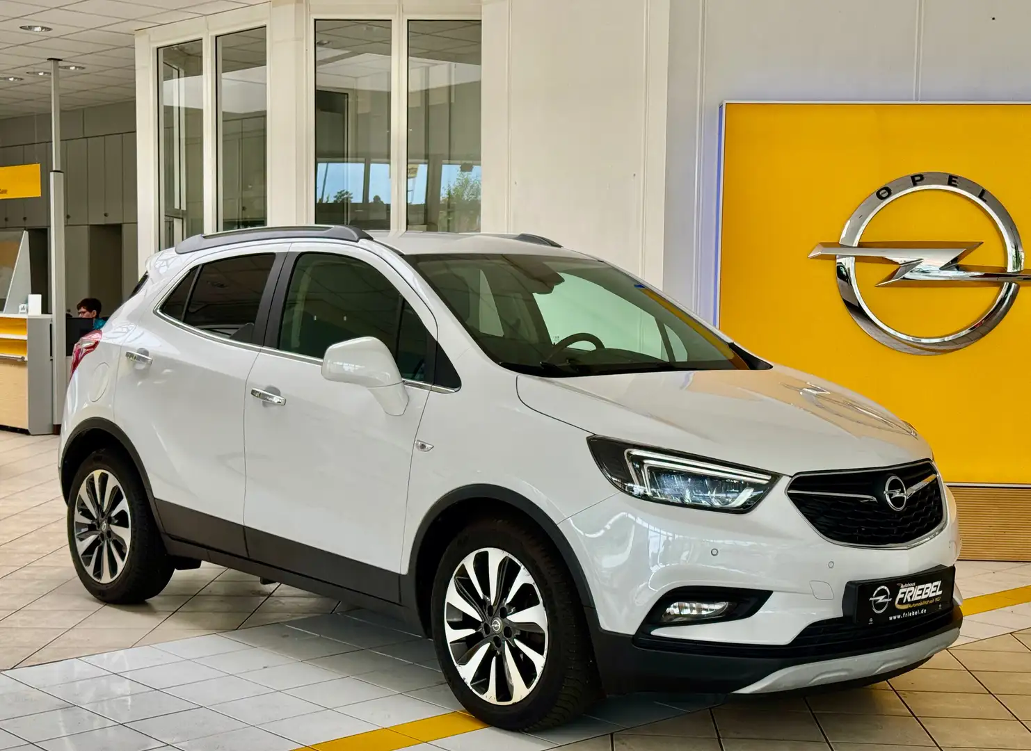 Opel Mokka X Innov/AT/Navi/Kam/Sitzh/Klimaaut/Lenkhzg/LED/Allw. Weiß - 1