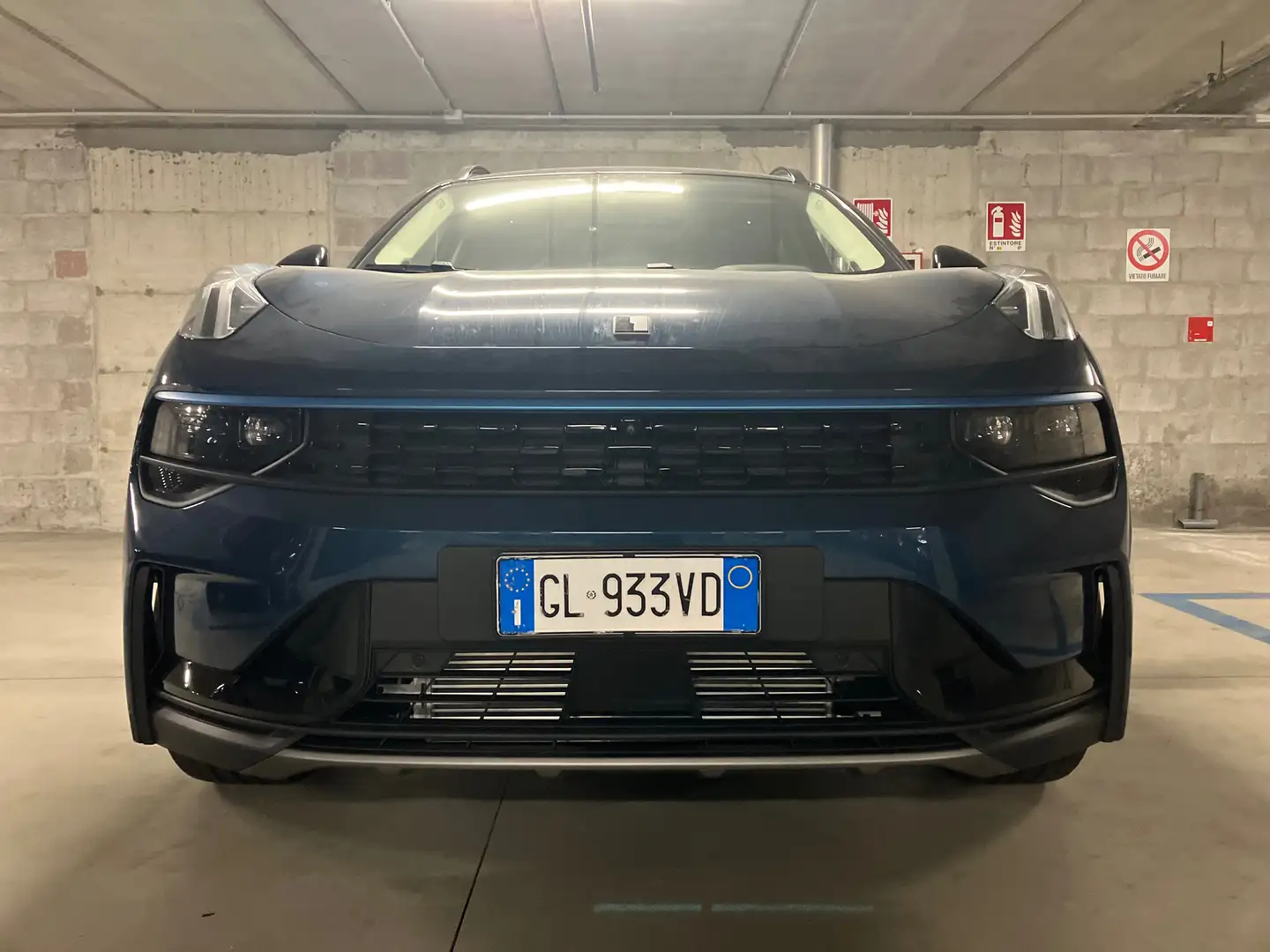 Lynk & Co 01 01 1.5 td phev auto Bleu - 2