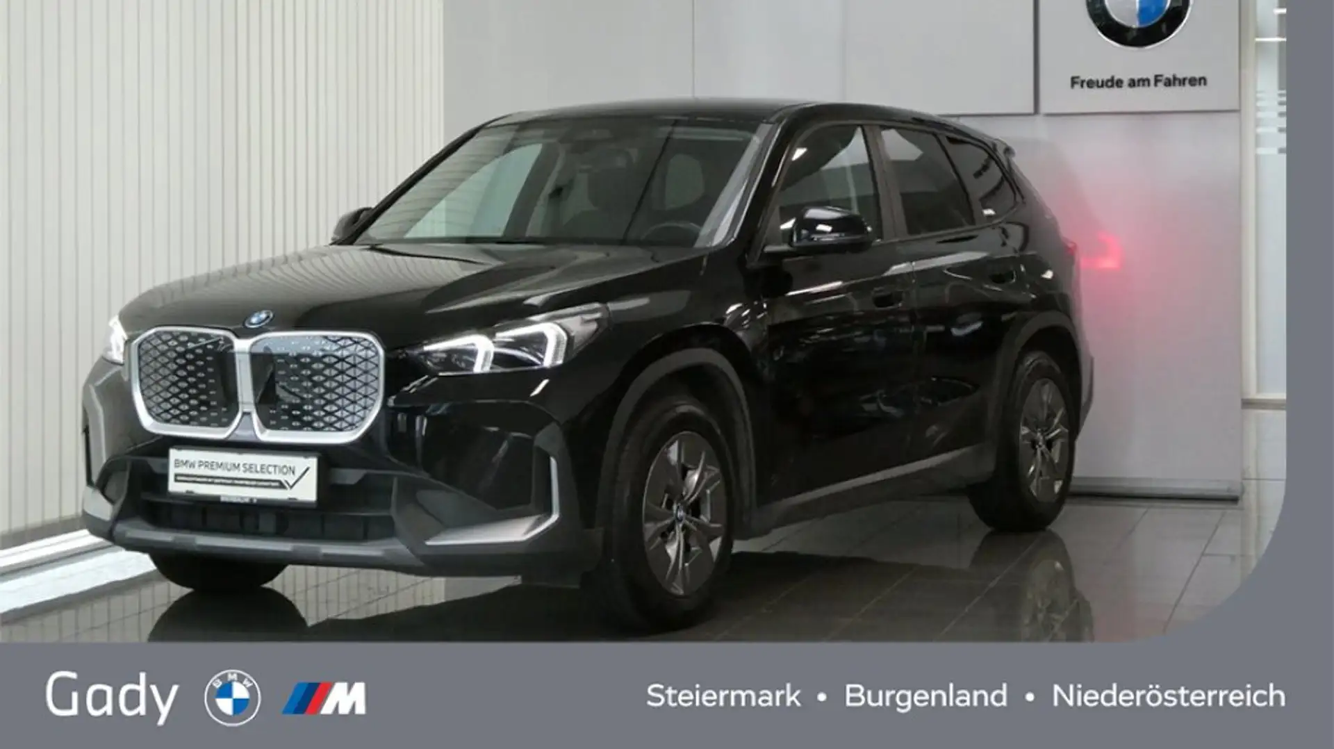BMW iX1 eDrive20 Schwarz - 1