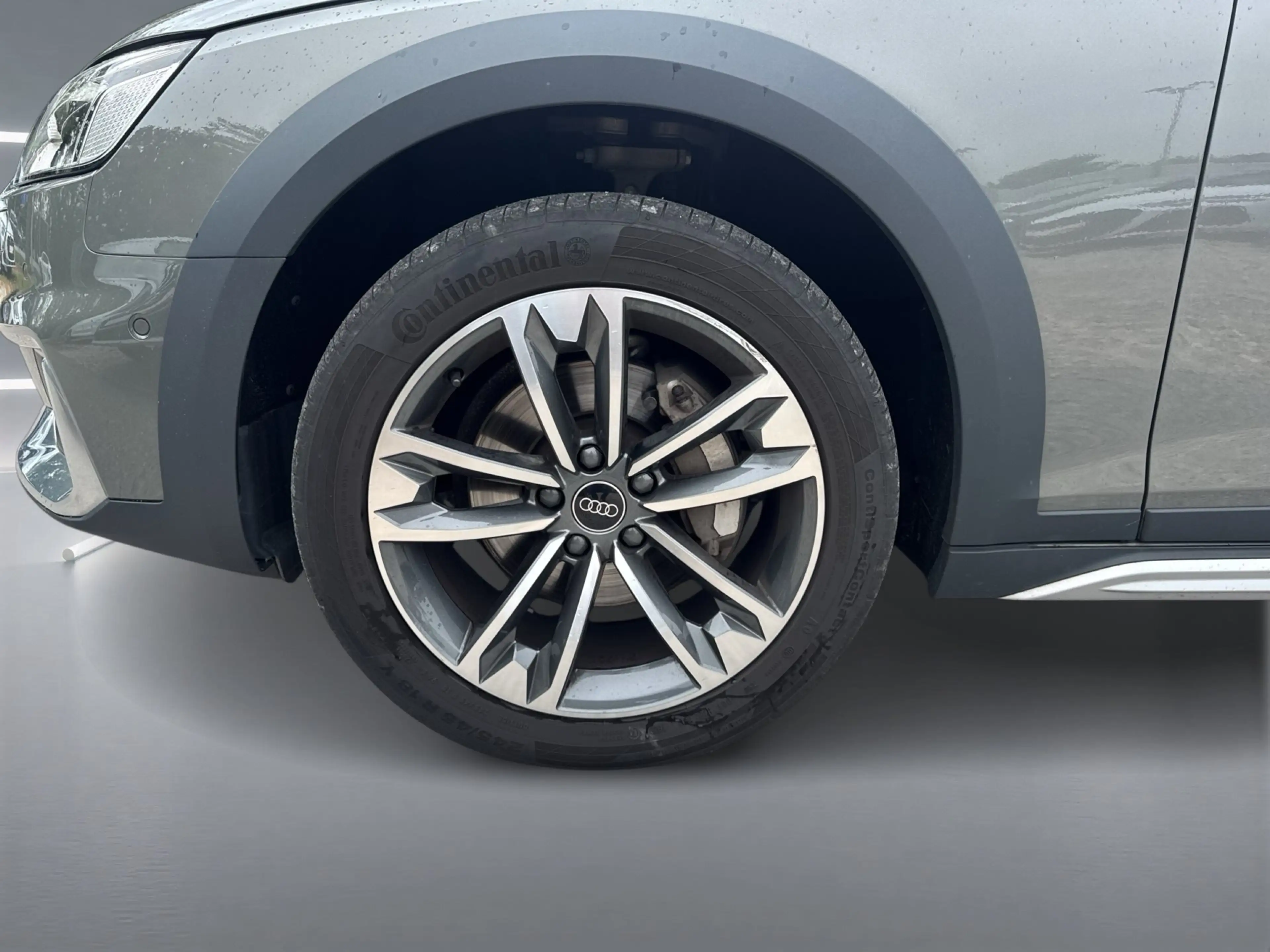 Audi A4 allroad 40 TDI qu MATRIX PANO 360° PDC+ 18" — photo 7