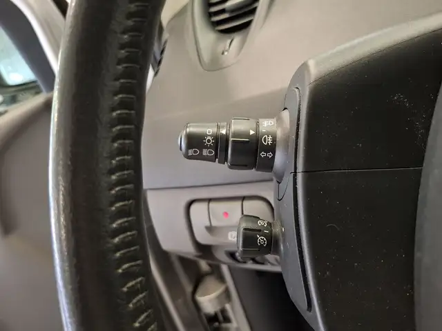 Renault Scenic view 11