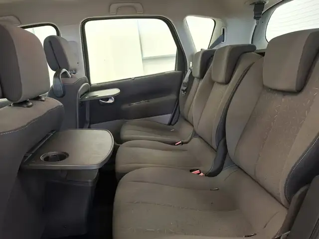 Renault Scenic view 7