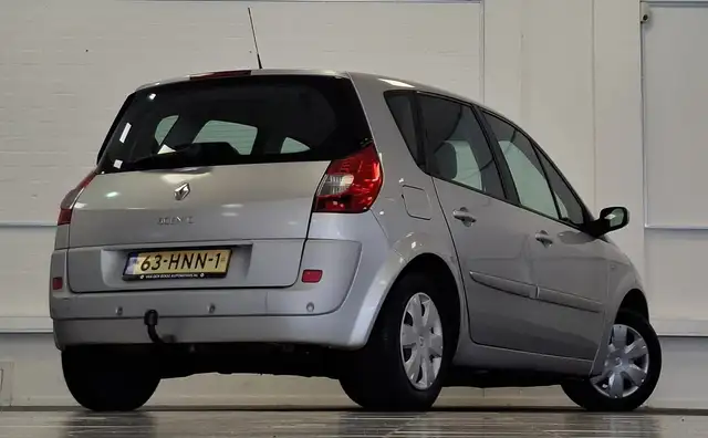 Renault Scenic view 5