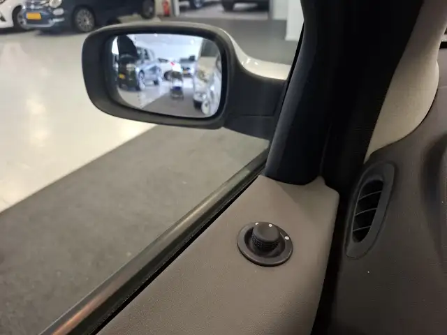 Renault Scenic view 9