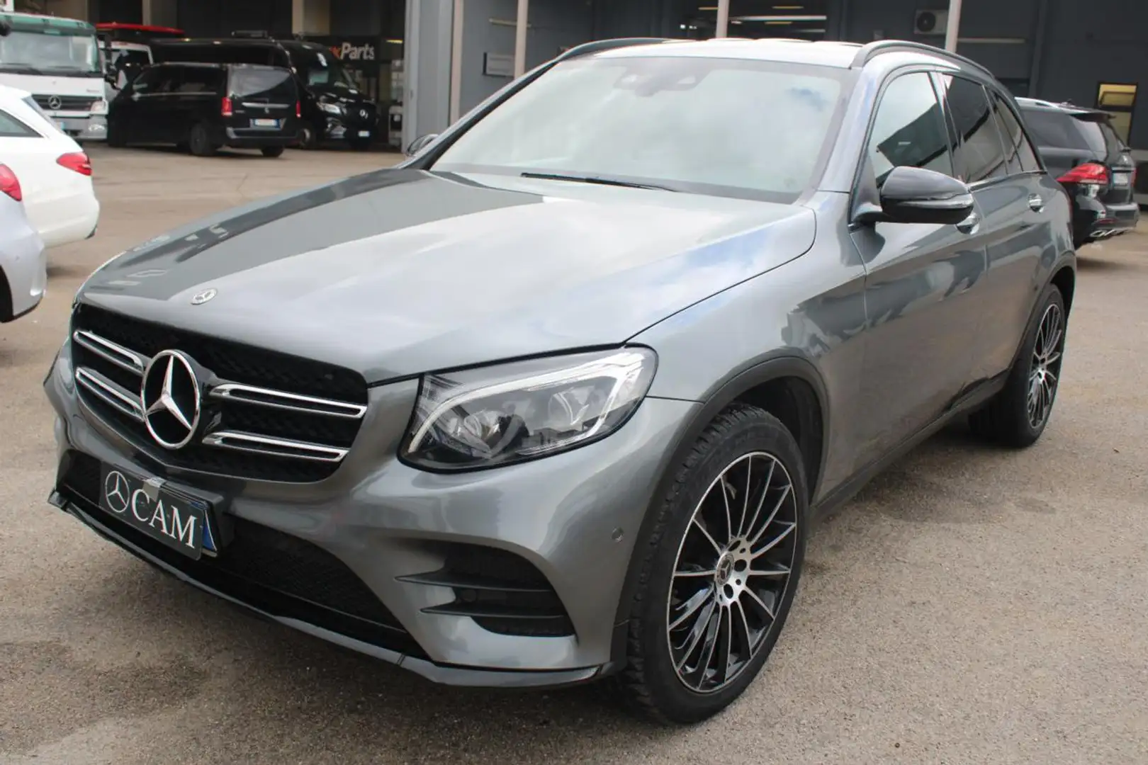 Mercedes-Benz GLC 250 d 4Matic Premium Gris - 1