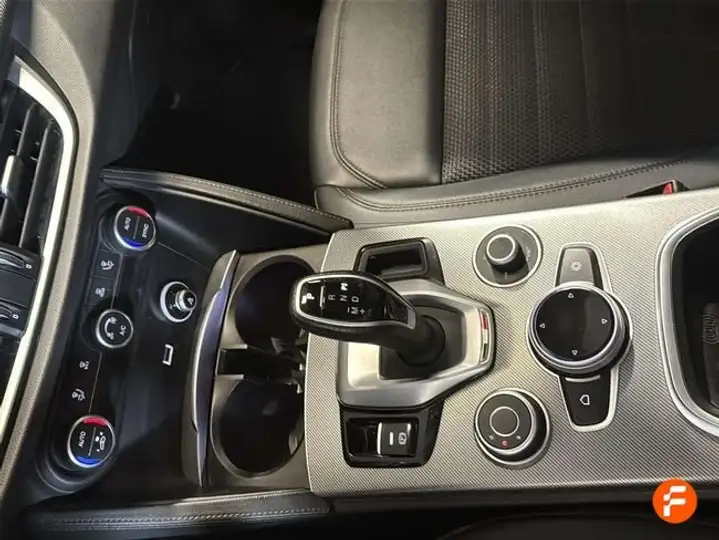 Alfa Romeo Stelvio 2.0 Gasolina Sprint Q4 2022, foto 22