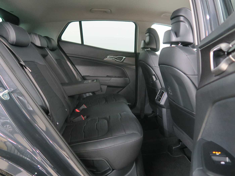 Kia Sportage PE EA 1.6 CRDI 2WD ISG 48V DCT Vision — photo 13