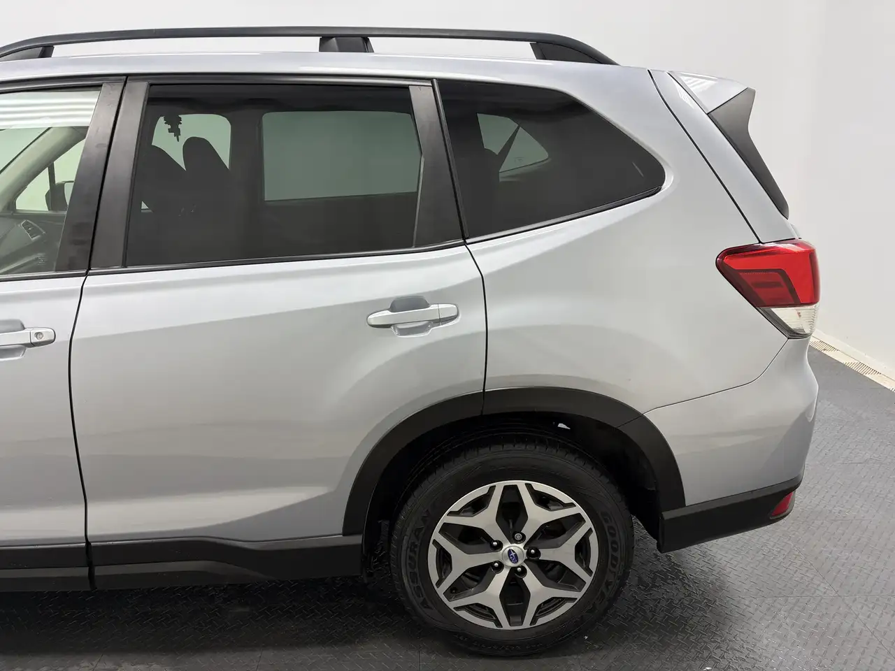 Subaru Forester снимка Subaru Forester