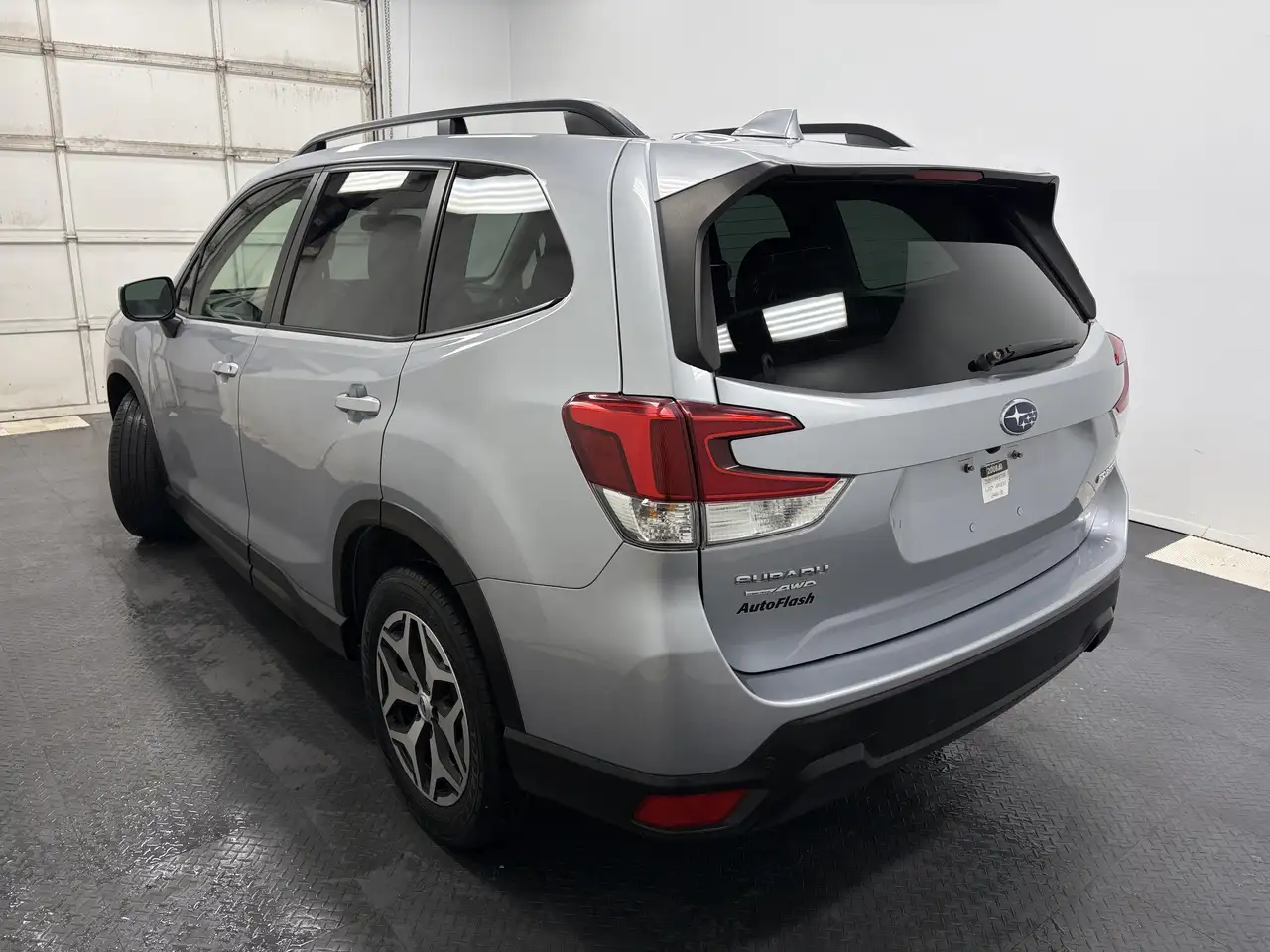 Subaru Forester снимка Subaru Forester
