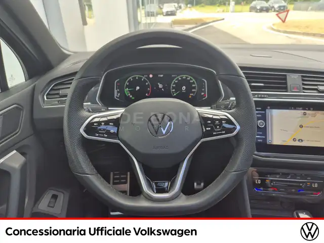 Volkswagen Tiguan view 10