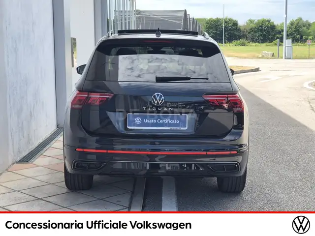 Volkswagen Tiguan view 5