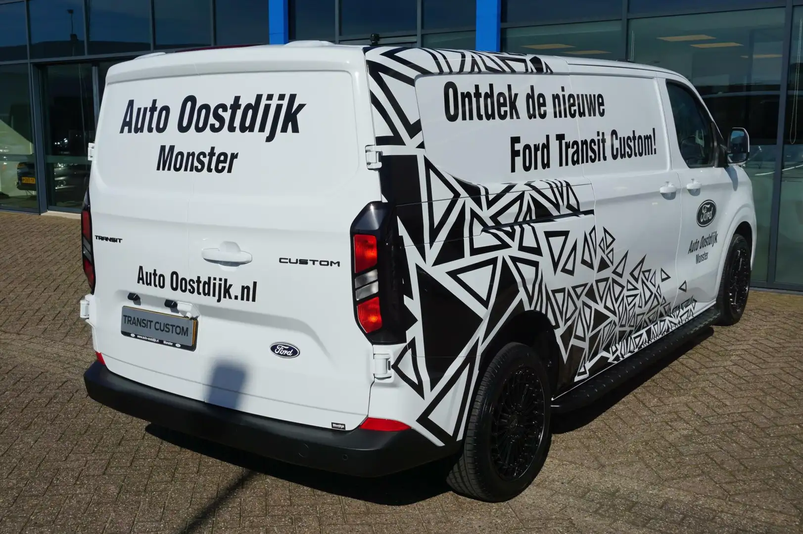Ford Transit Custom 320 2.0 TDCI L2H1 Trend 136PK DIRECT RIJDEN!! Came Wit - 2