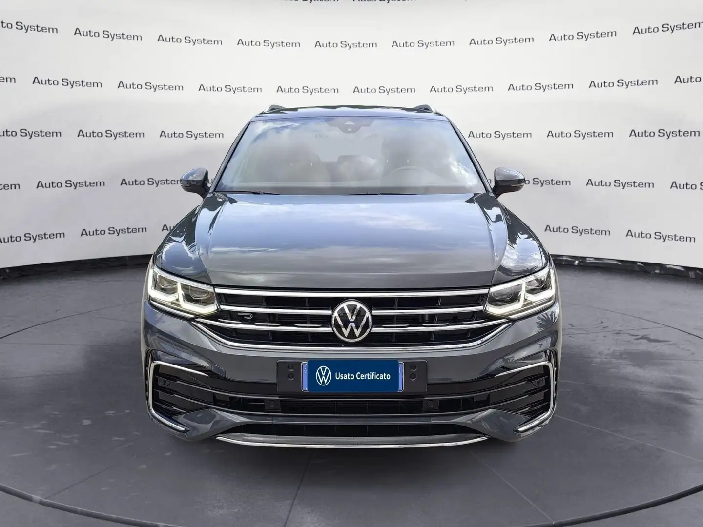 Volkswagen Tiguan Tiguan 2.0 TDI 150 CV SCR DSG R-Line Grijs - 2