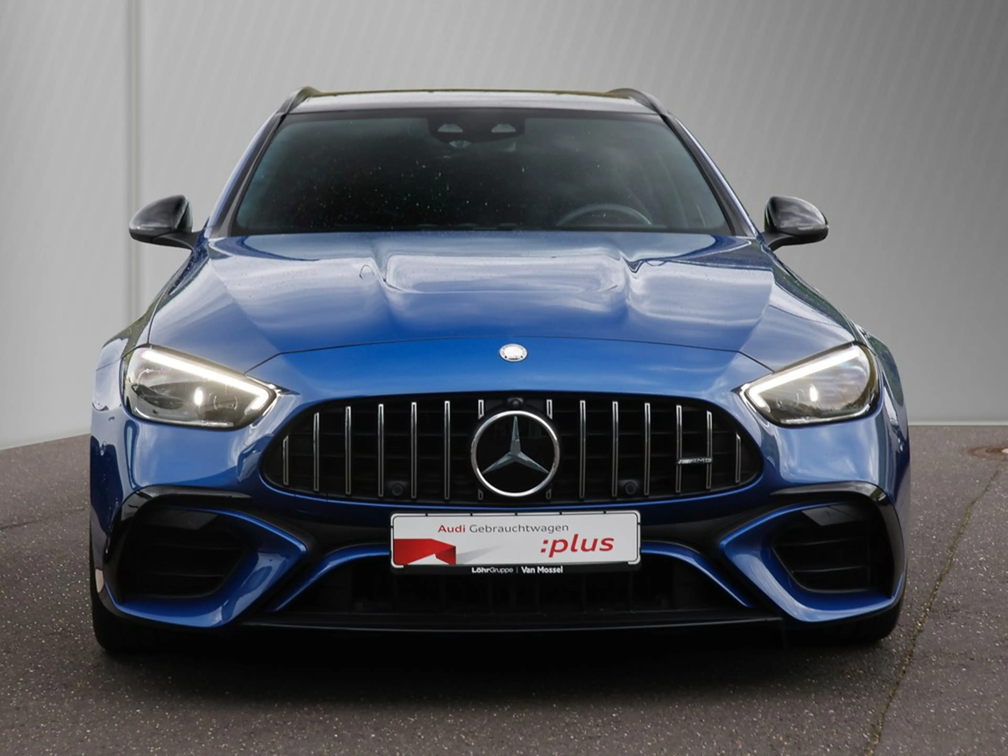 Mercedes-Benz C 63 AMG T S E Performance Night HeadUp Panorama — photo 3