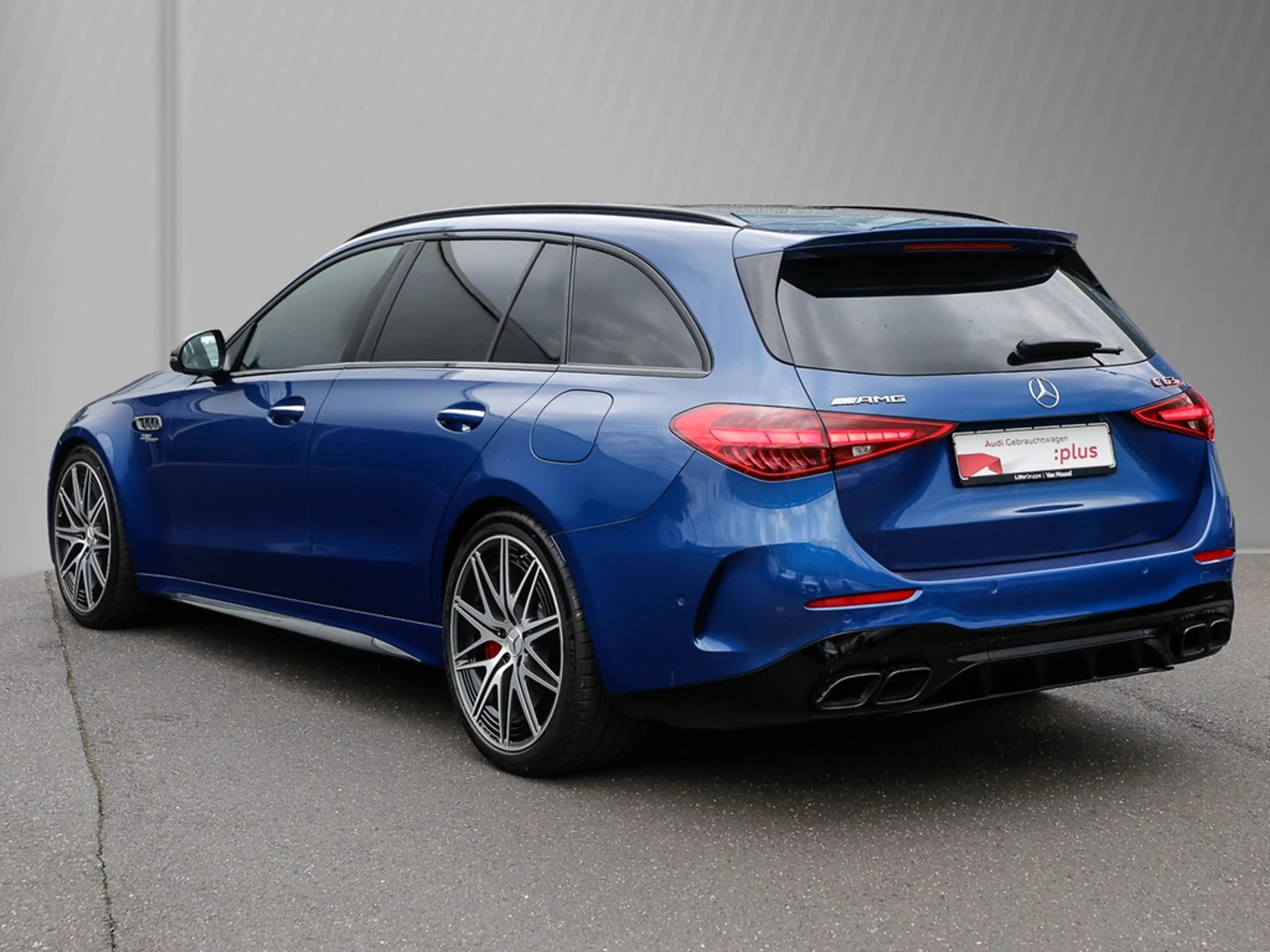 Mercedes-Benz C 63 AMG T S E Performance Night HeadUp Panorama — photo 6