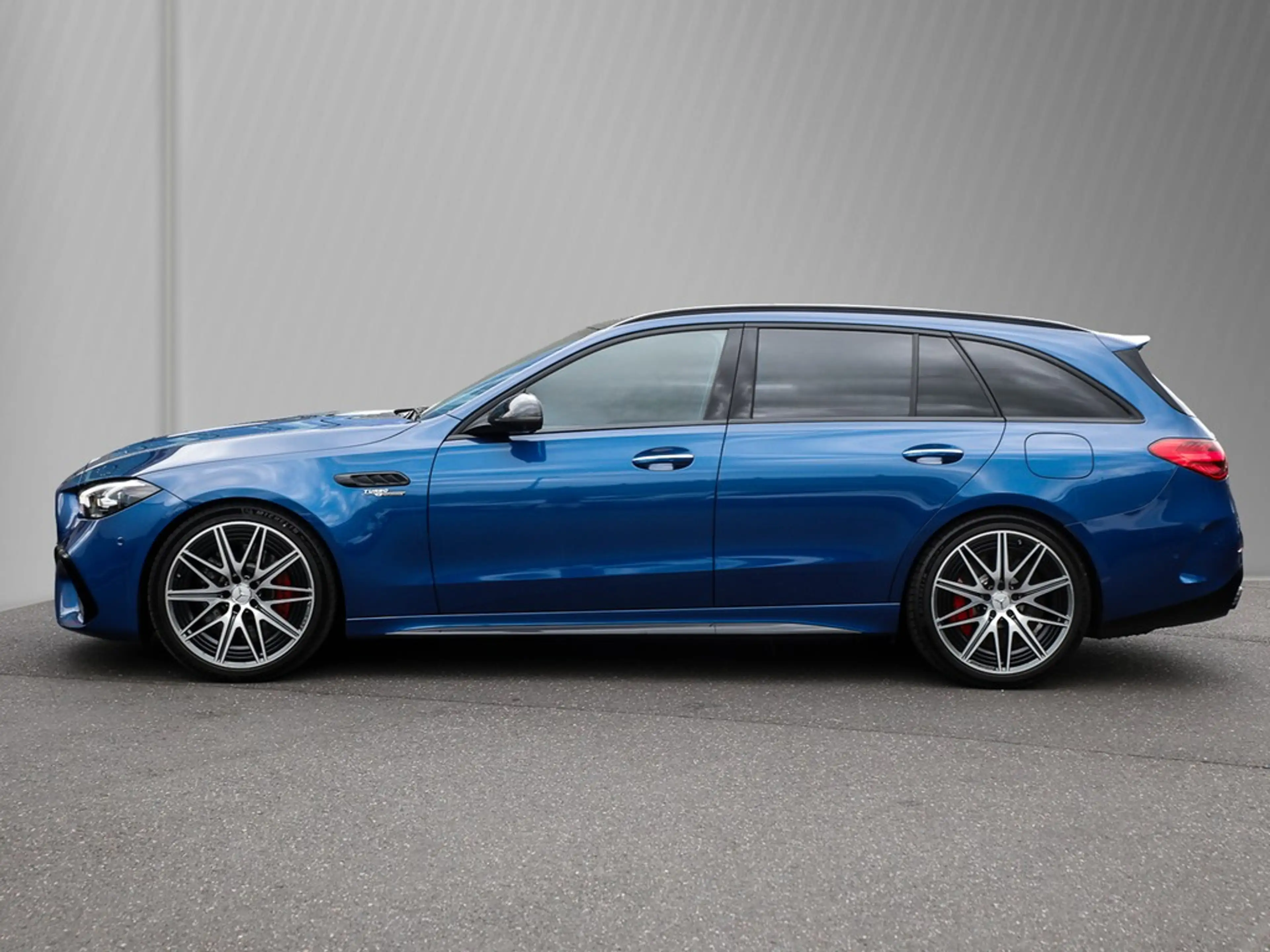 Mercedes-Benz C 63 AMG T S E Performance Night HeadUp Panorama — photo 5