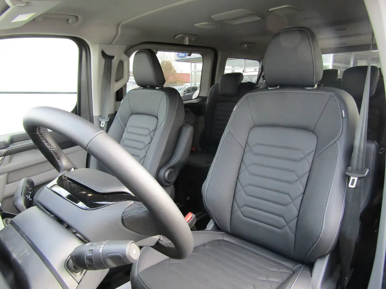 Ford Tourneo Custom 2026 — фото 12