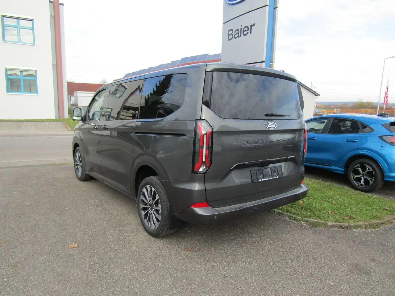 Ford Tourneo Custom 2026
