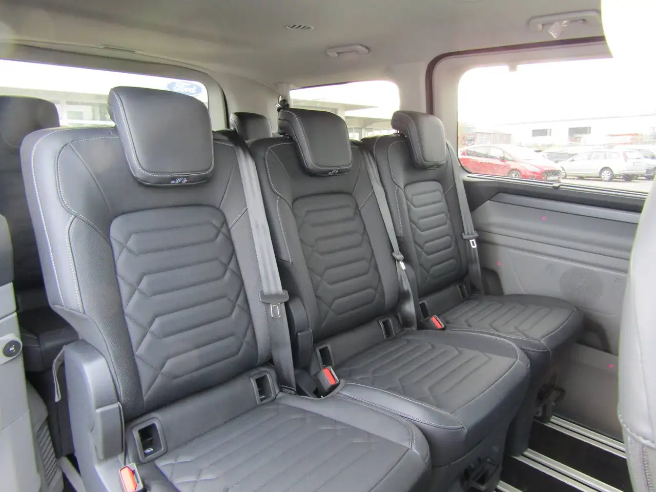 Ford Tourneo Custom 2026 — фото 10