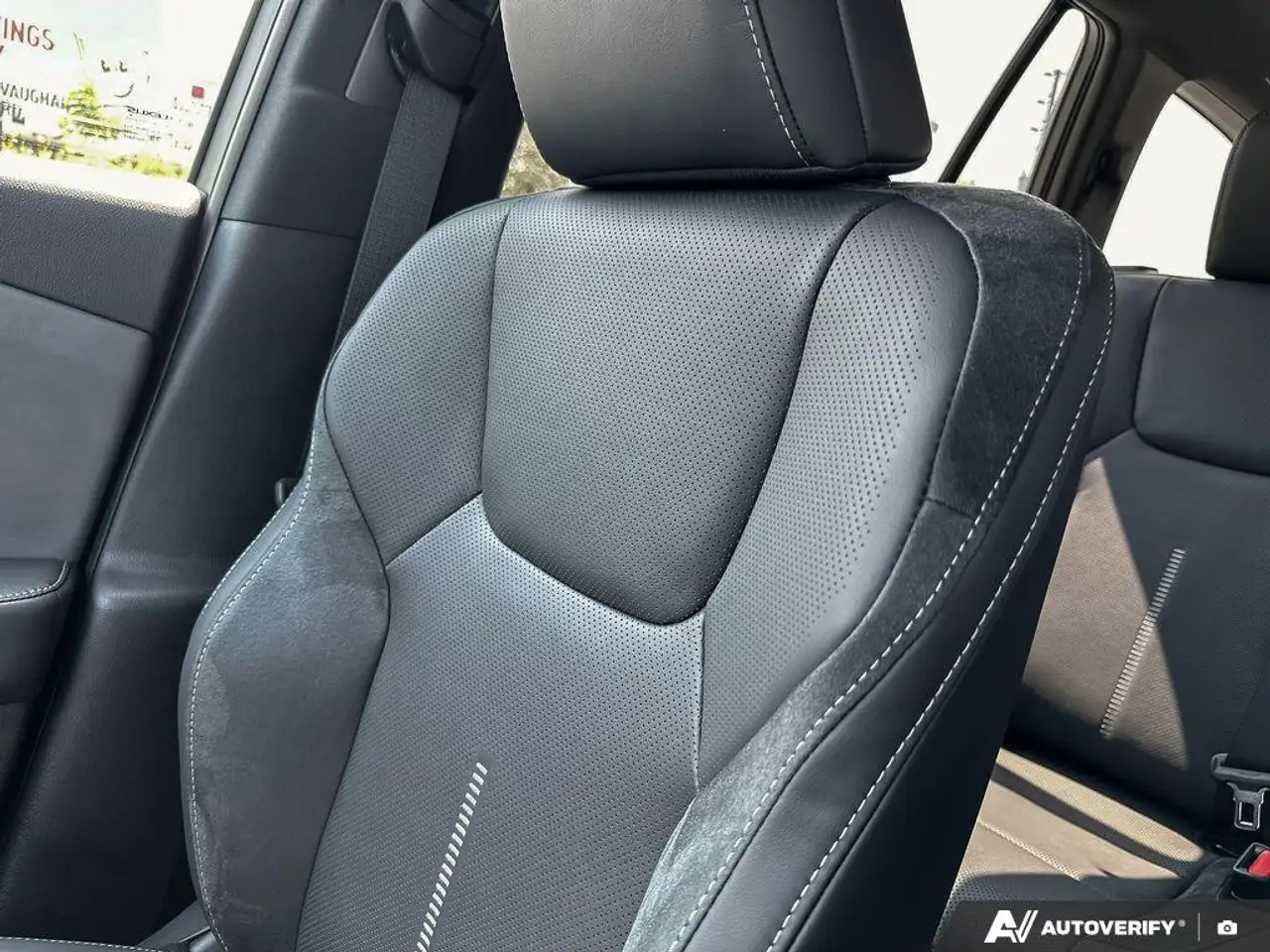 Lexus TX снимка Lexus TX