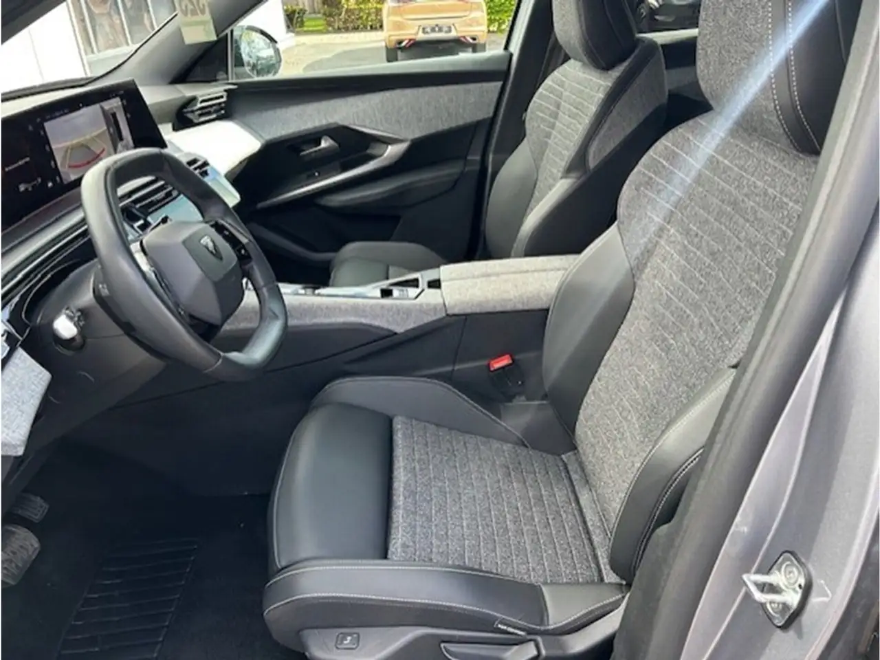Peugeot 5008 1.2 Turbo 145PK MHEV Allure 12