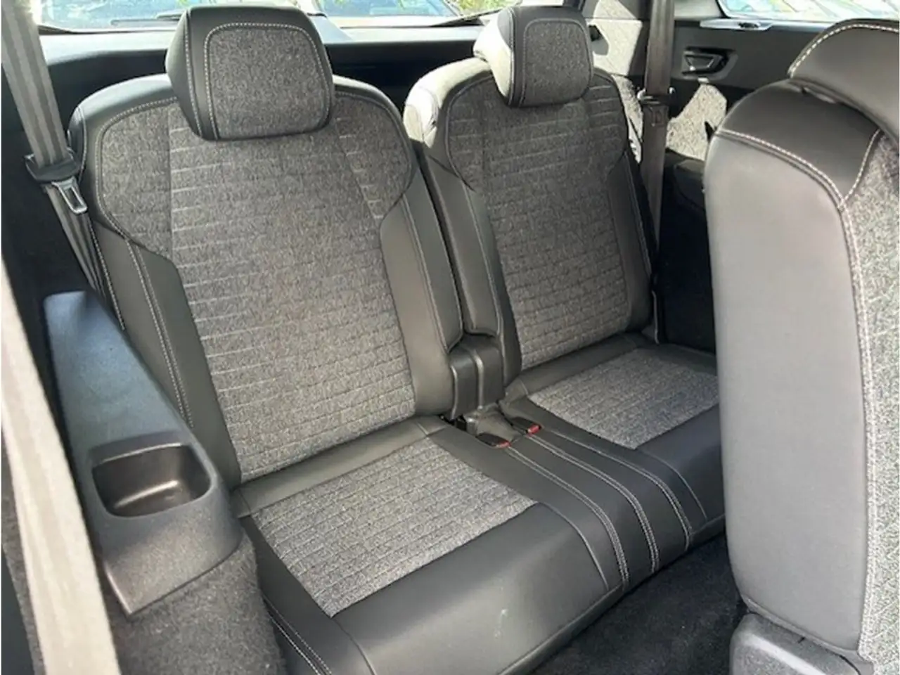 Peugeot 5008 1.2 Turbo 145PK MHEV Allure 16