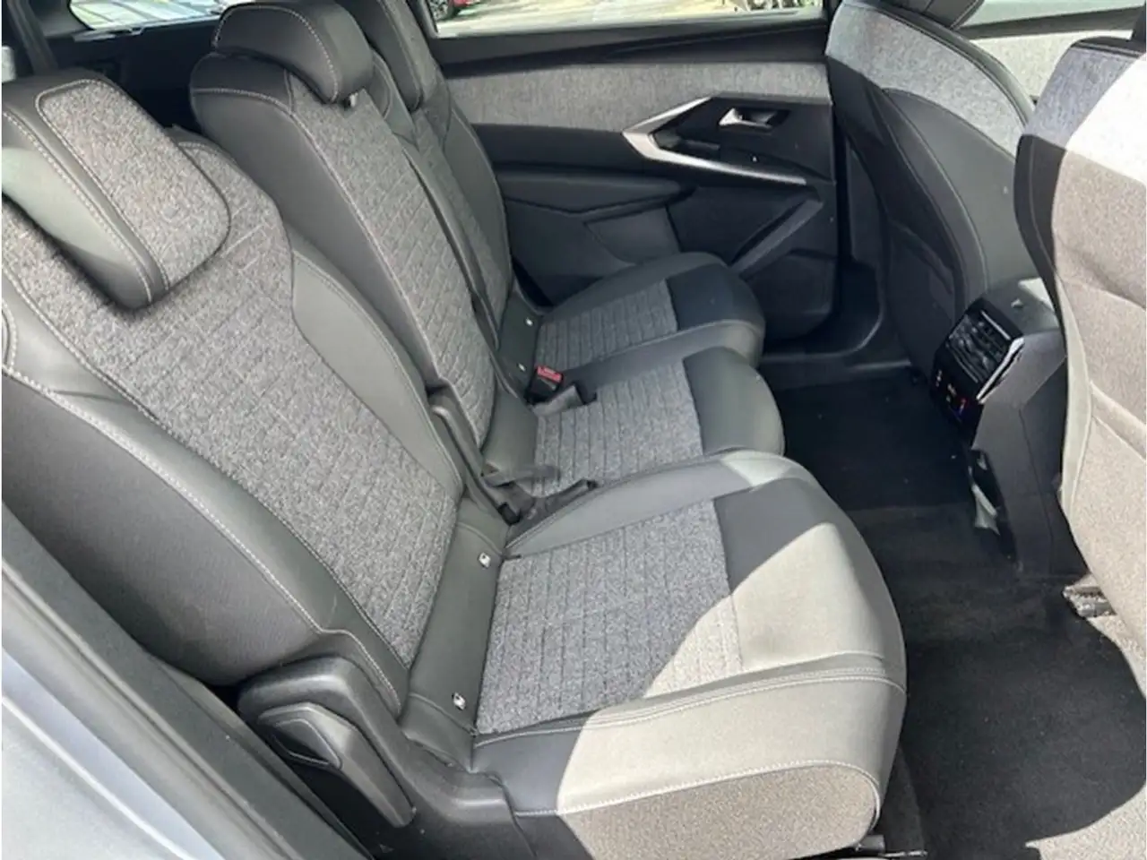 Peugeot 5008 1.2 Turbo 145PK MHEV Allure 14