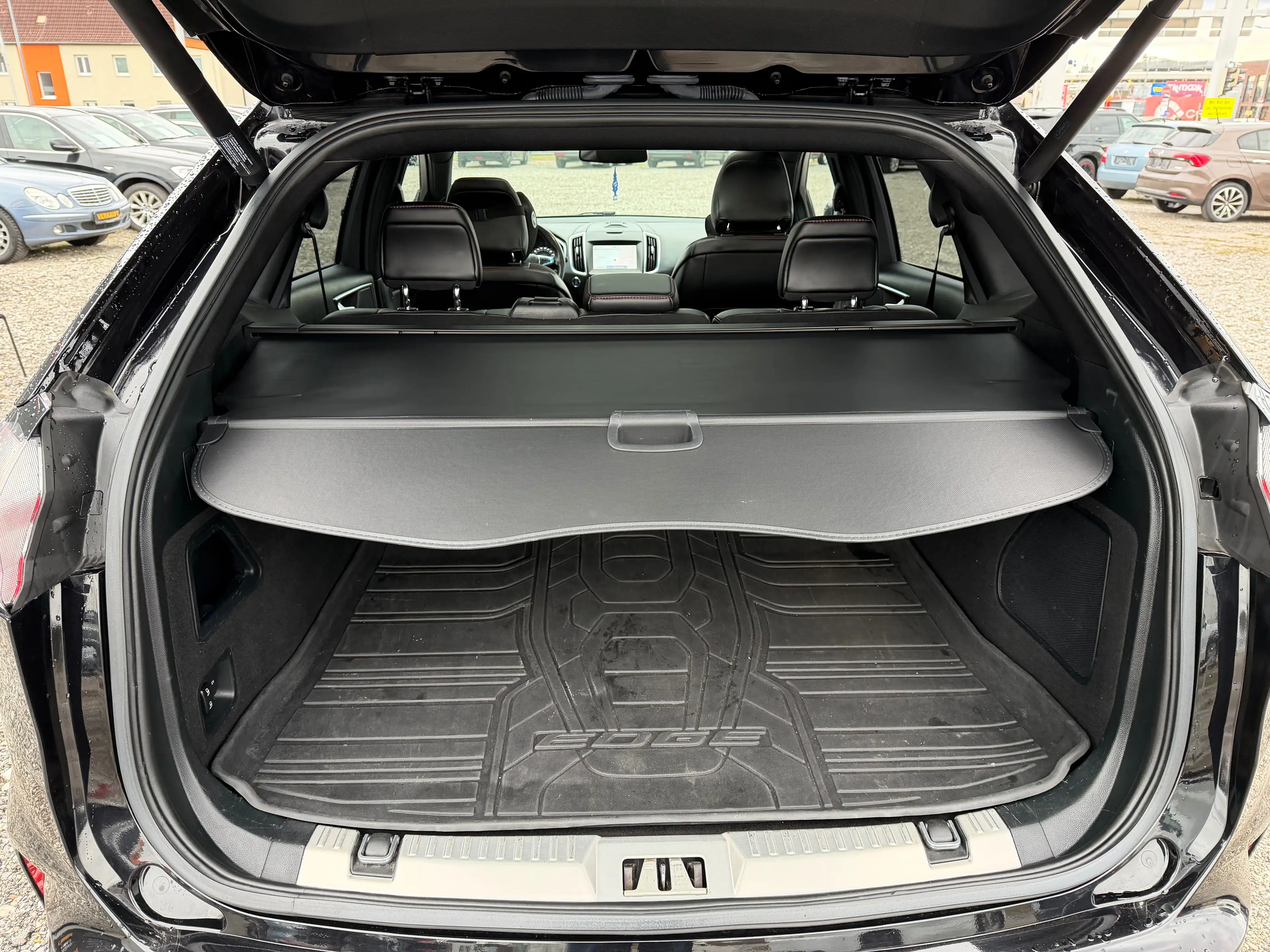 Ford Edge ST-Line 4x4 — photo 13