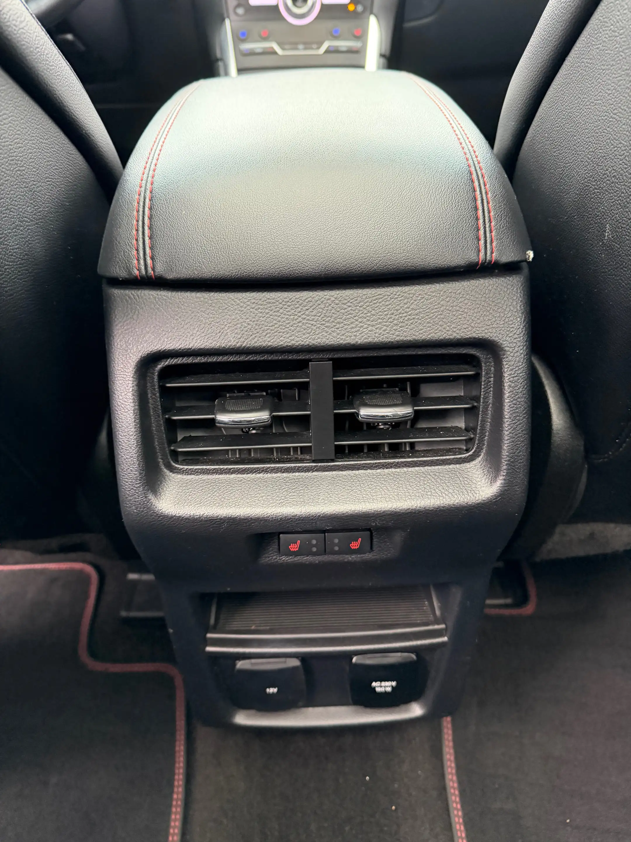 Ford Edge ST-Line 4x4 — photo 11