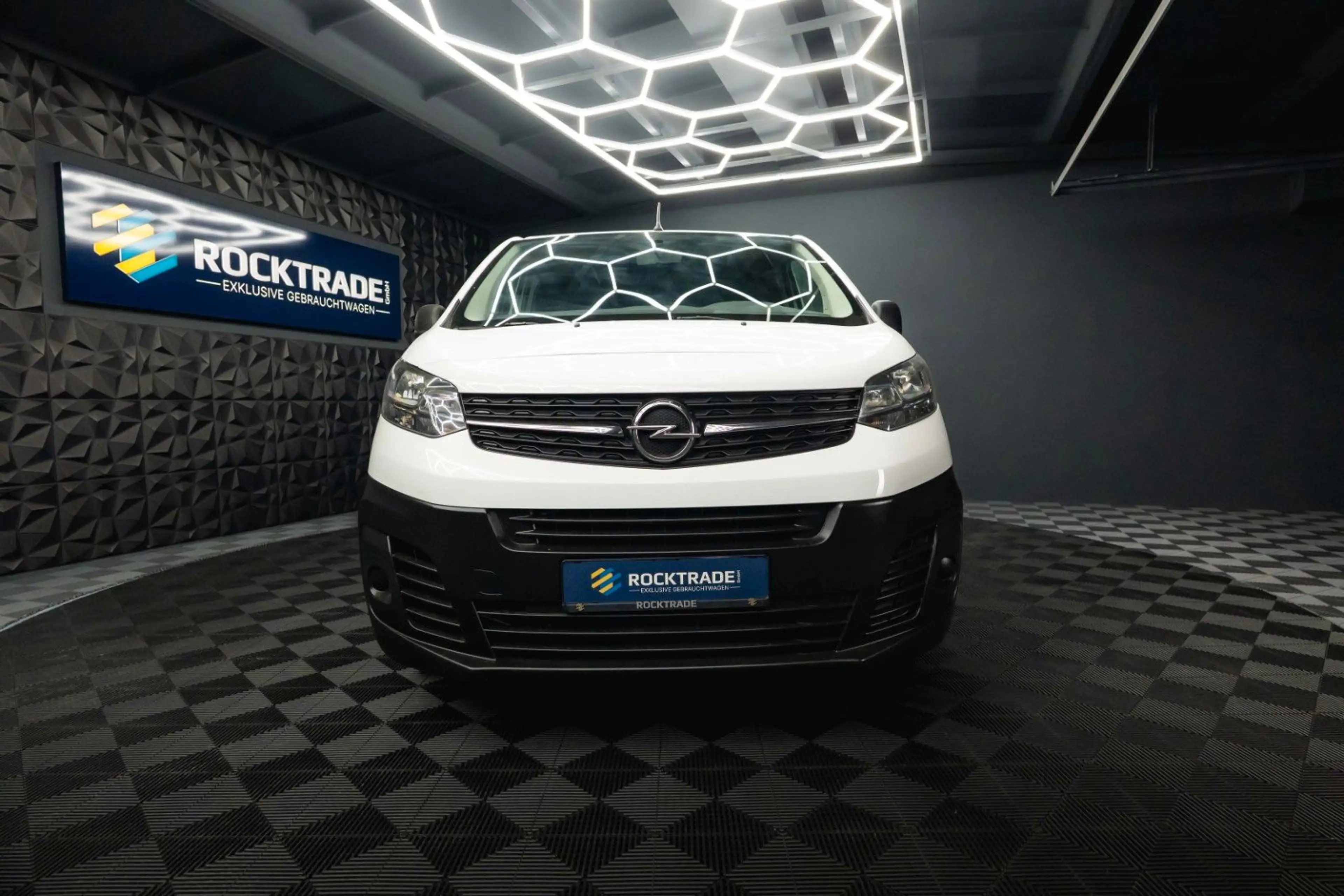Opel Vivaro Kombi S | 9 Sitze | Klima | DAB | TÜV NEU — photo 5