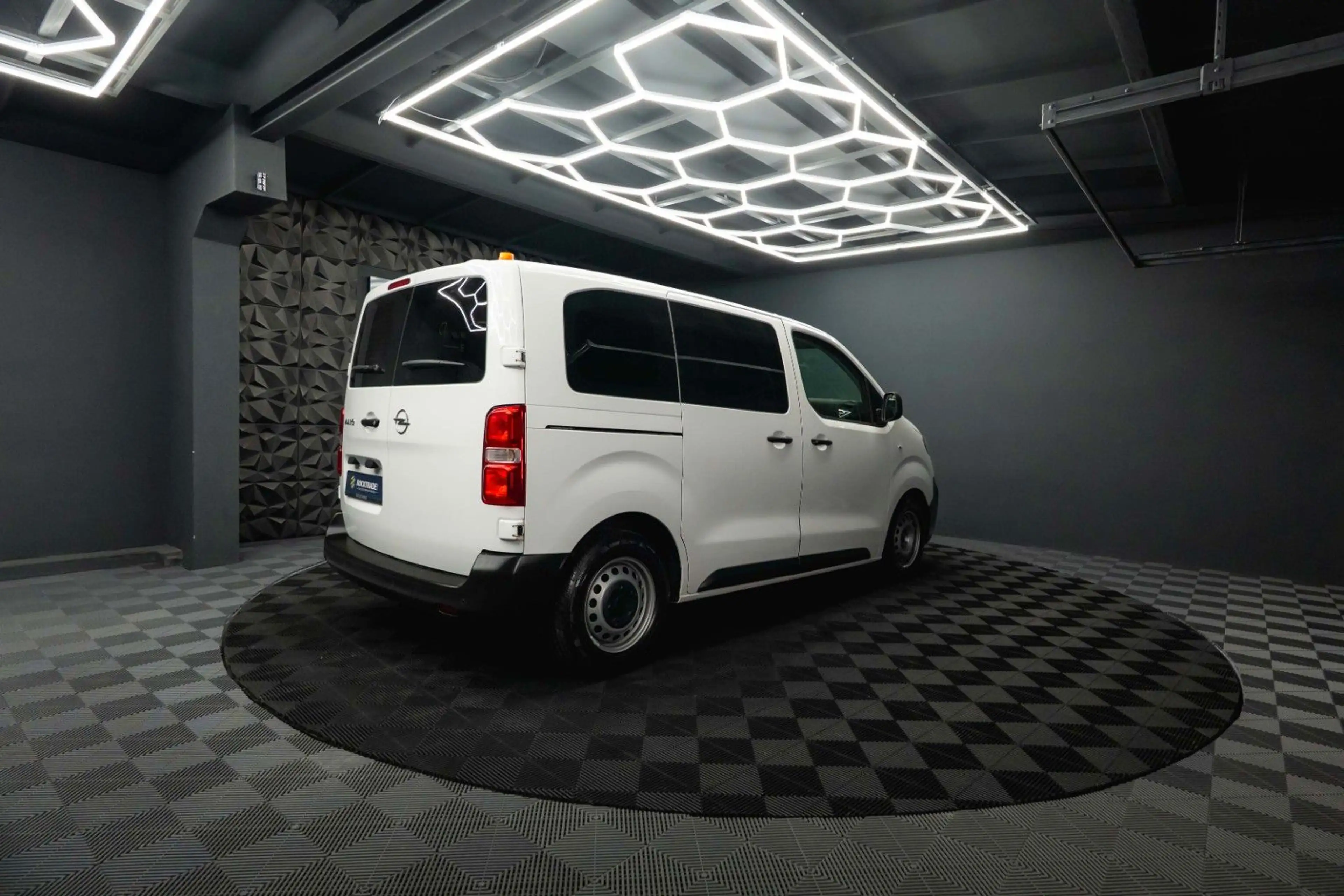 Opel Vivaro Kombi S | 9 Sitze | Klima | DAB | TÜV NEU — photo 12