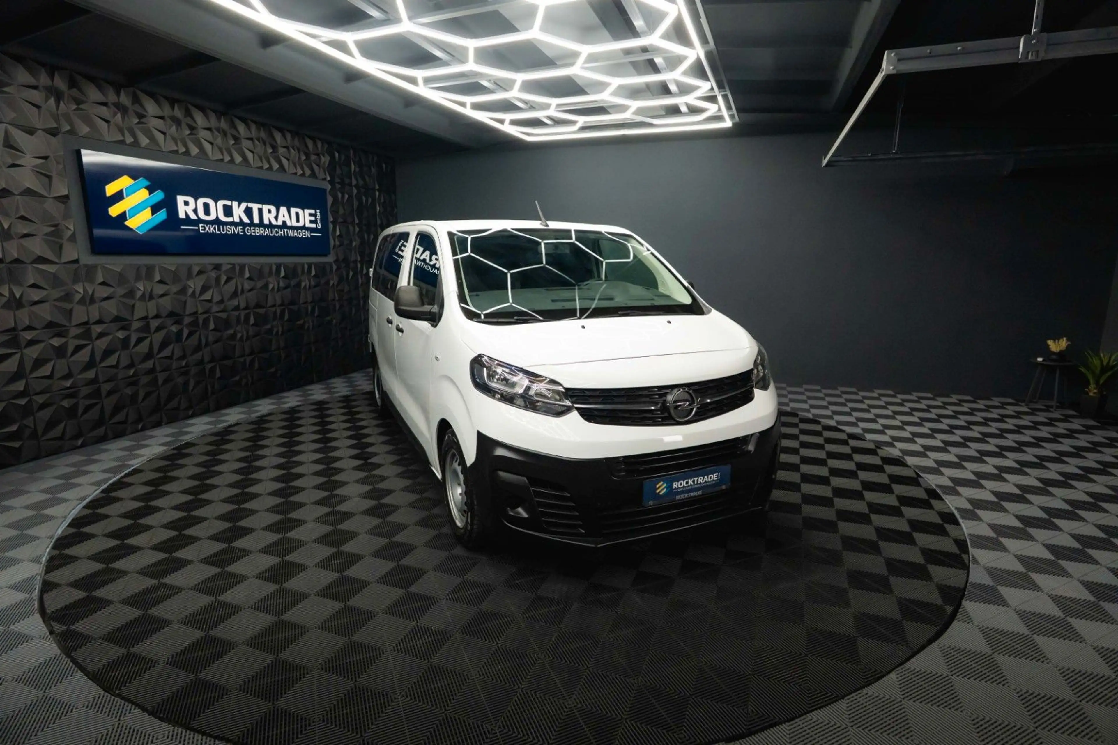 Opel Vivaro Kombi S | 9 Sitze | Klima | DAB | TÜV NEU — photo 7