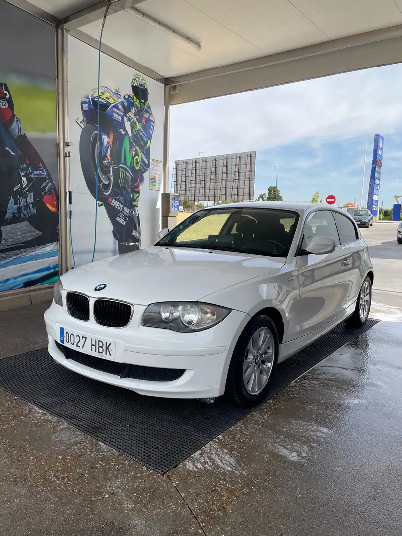 BMW 116 116d Blanco - 1