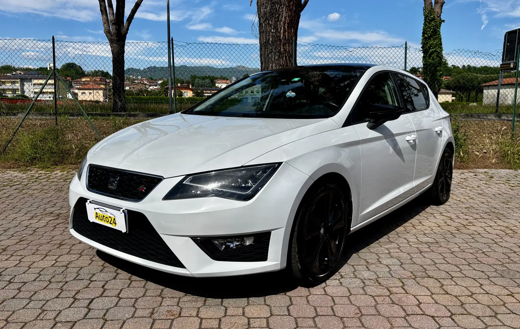 SEAT Leon Leon 5p 1.4 tsi FR s - 1