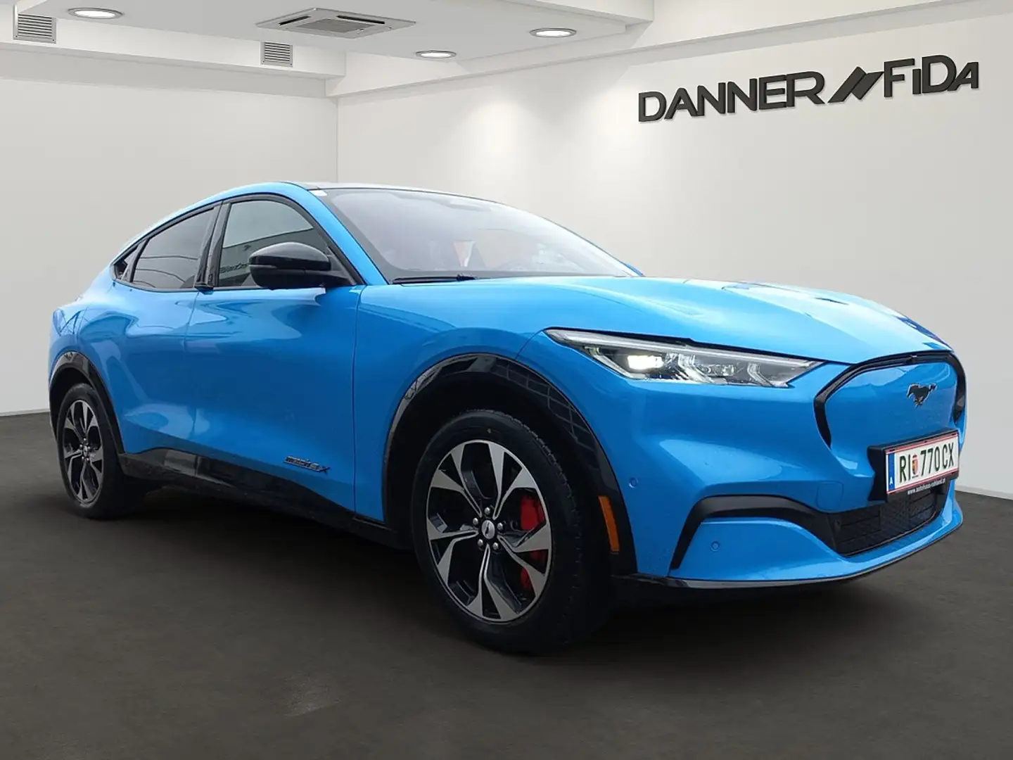 Ford Mustang Mach-E 294PS Elektro Extended Range (Vermittlungsverkauf) Blau - 2