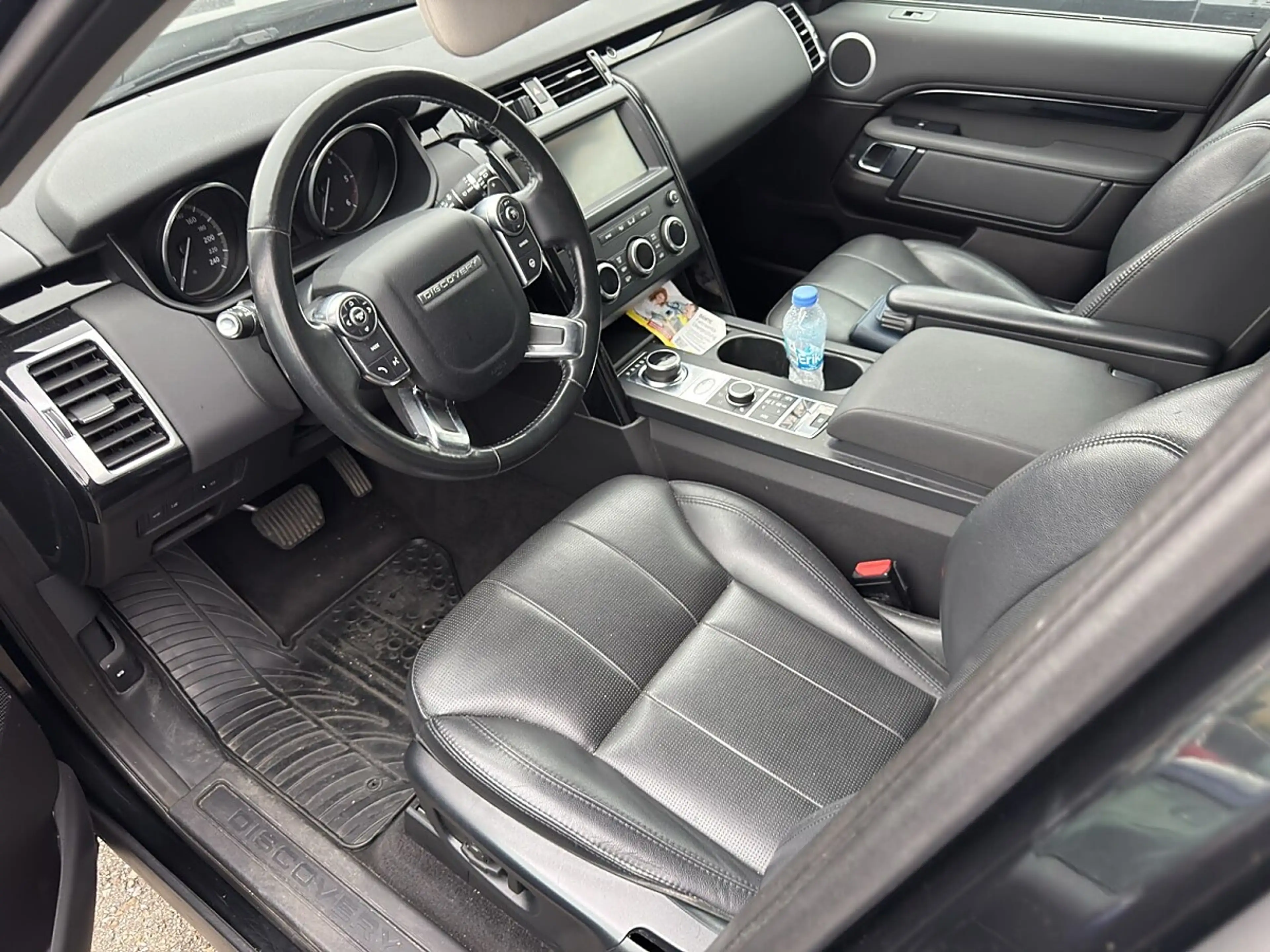 Land Rover Discovery 5 3,0 TDV6 SE Aut. — photo 5