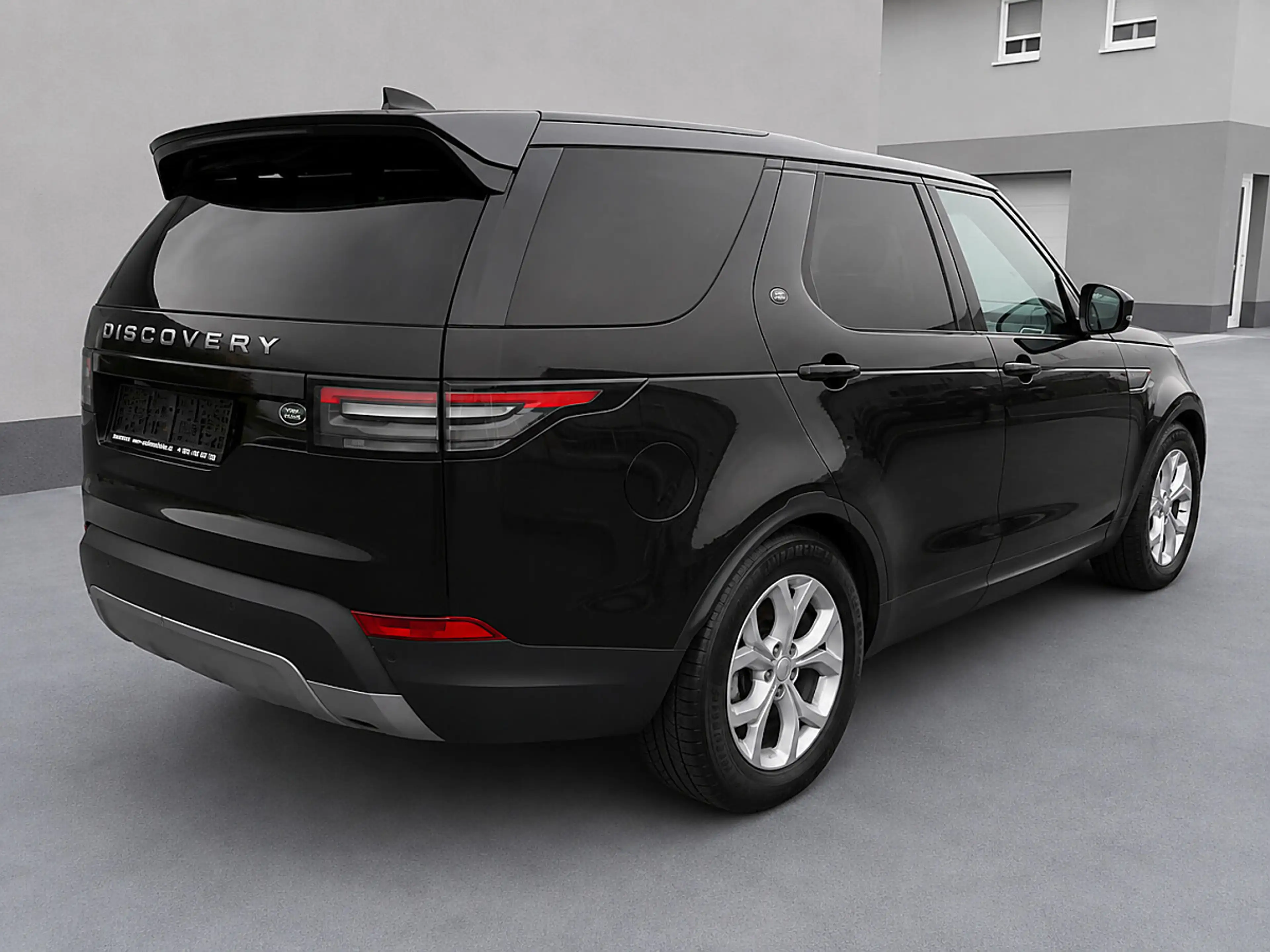 Land Rover Discovery 5 3,0 TDV6 SE Aut. — photo 4