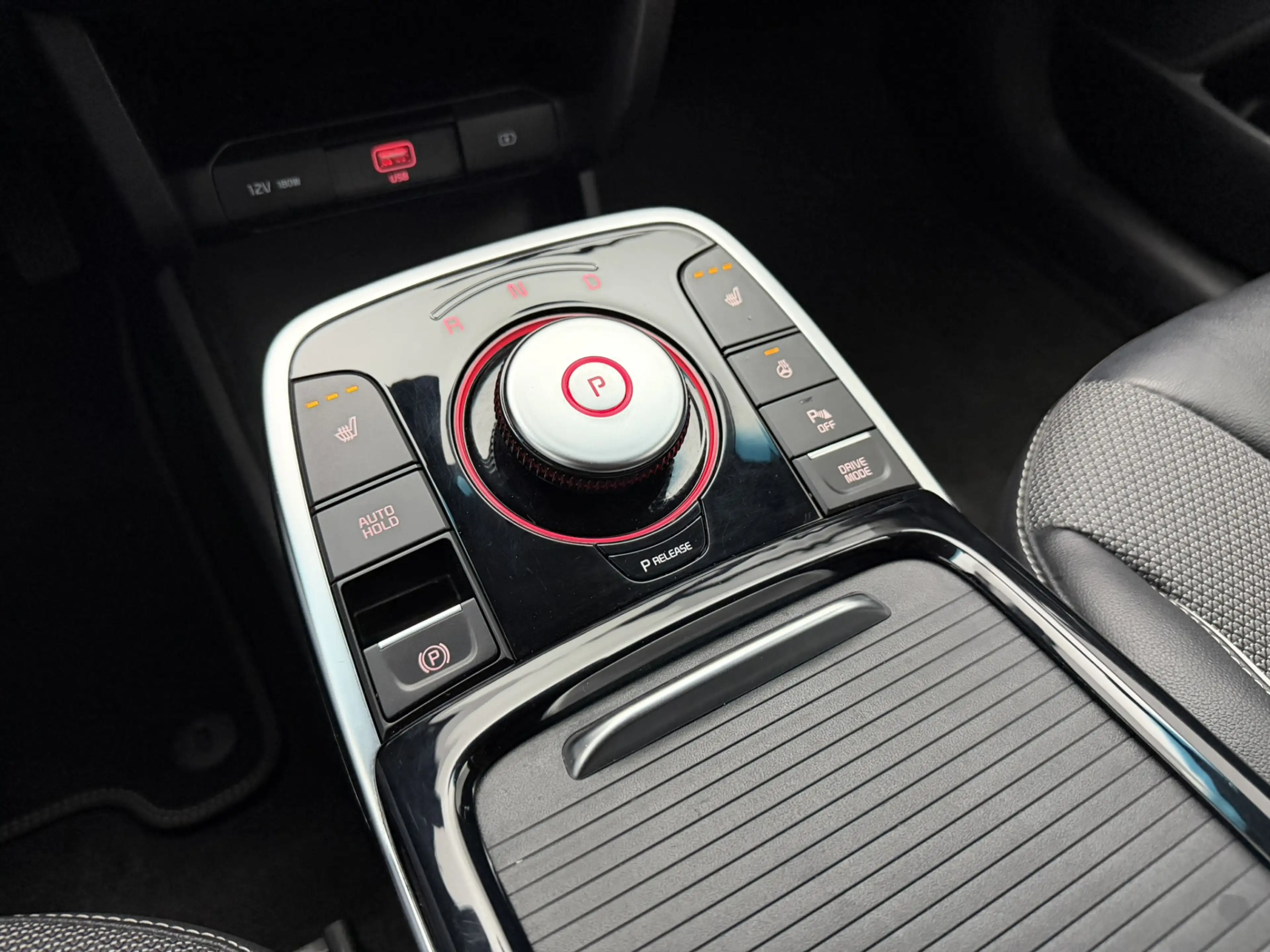 Kia e-Niro Edition 64 kWh SOH 96,8% | Camera | Stoel/Stuurver — photo 11