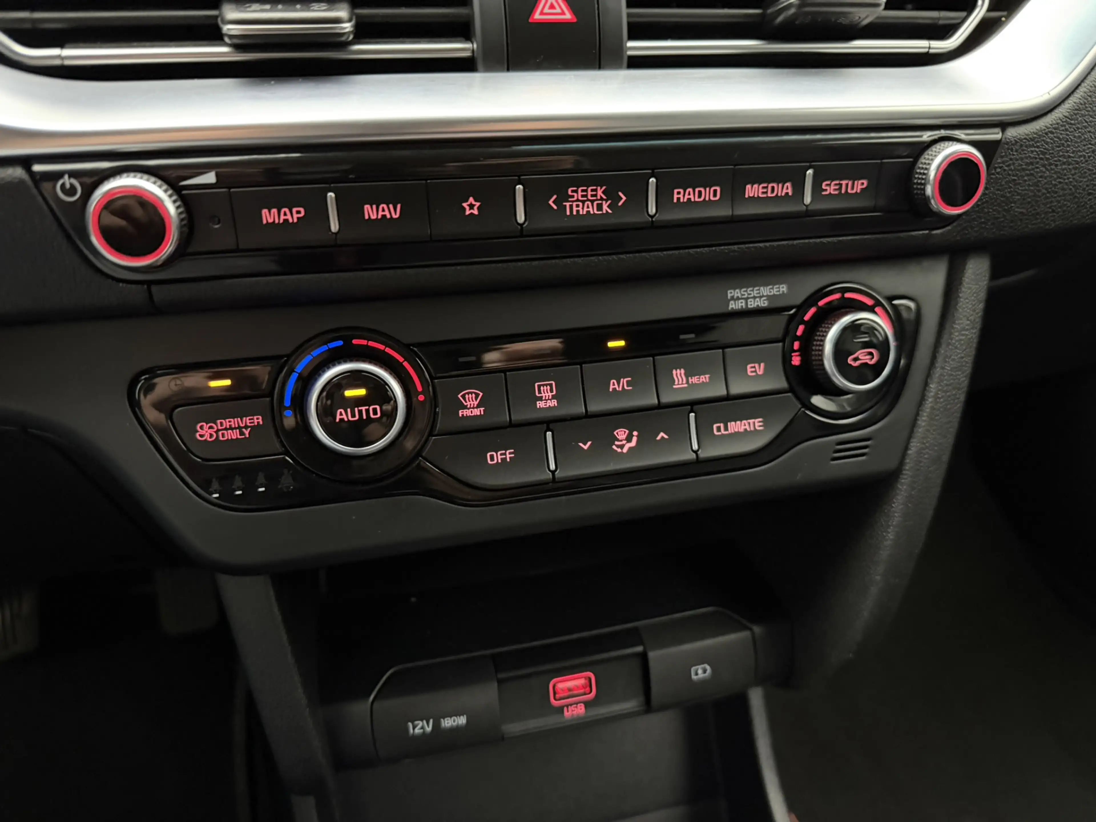 Kia e-Niro Edition 64 kWh SOH 96,8% | Camera | Stoel/Stuurver — photo 14