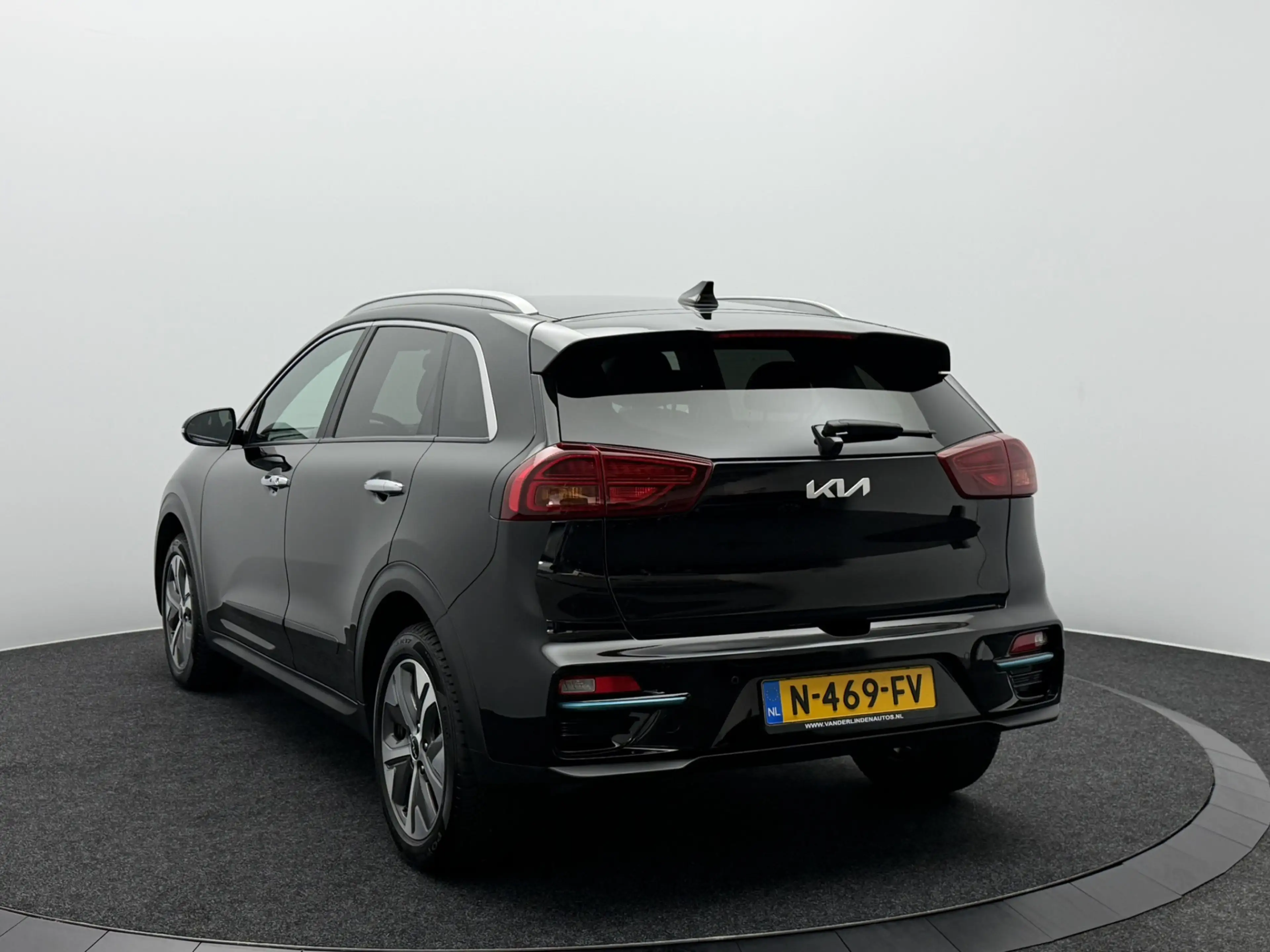 Kia e-Niro Edition 64 kWh SOH 96,8% | Camera | Stoel/Stuurver — photo 8