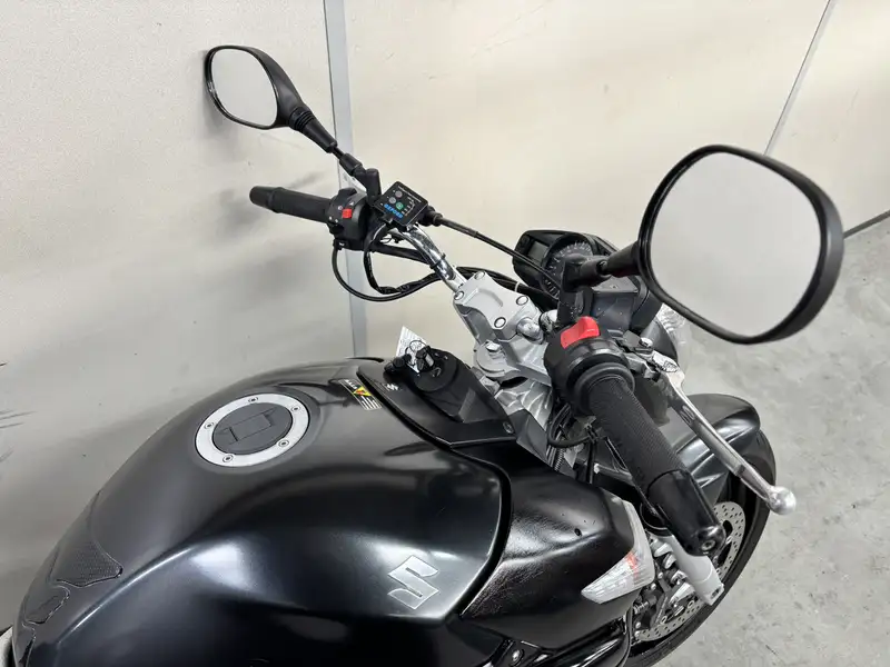 Suzuki GSR 600 - foto 5