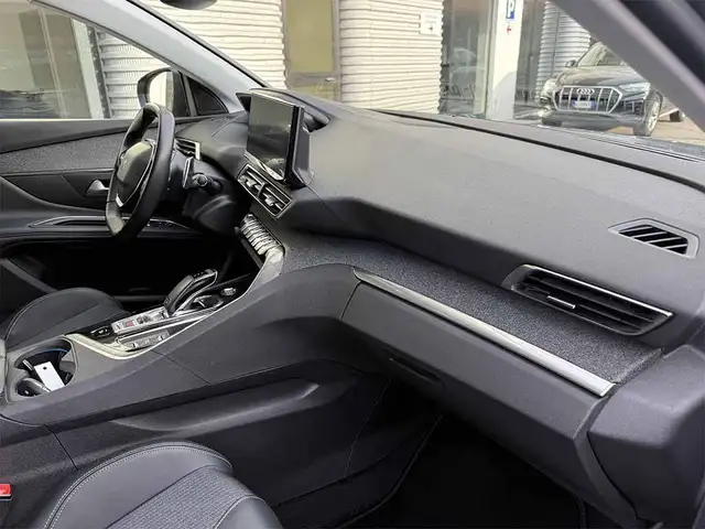 Peugeot 3008 view 25