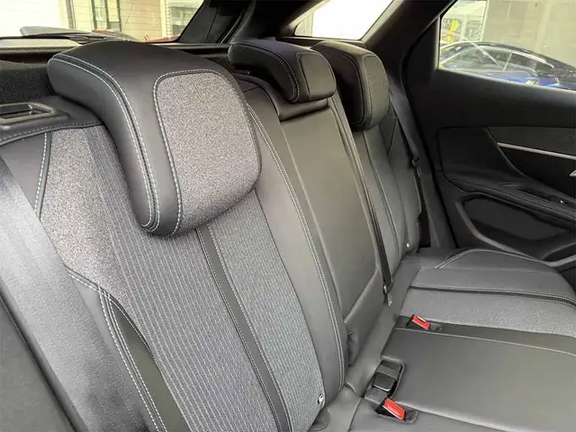 Peugeot 3008 view 26