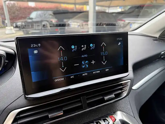 Peugeot 3008 view 22