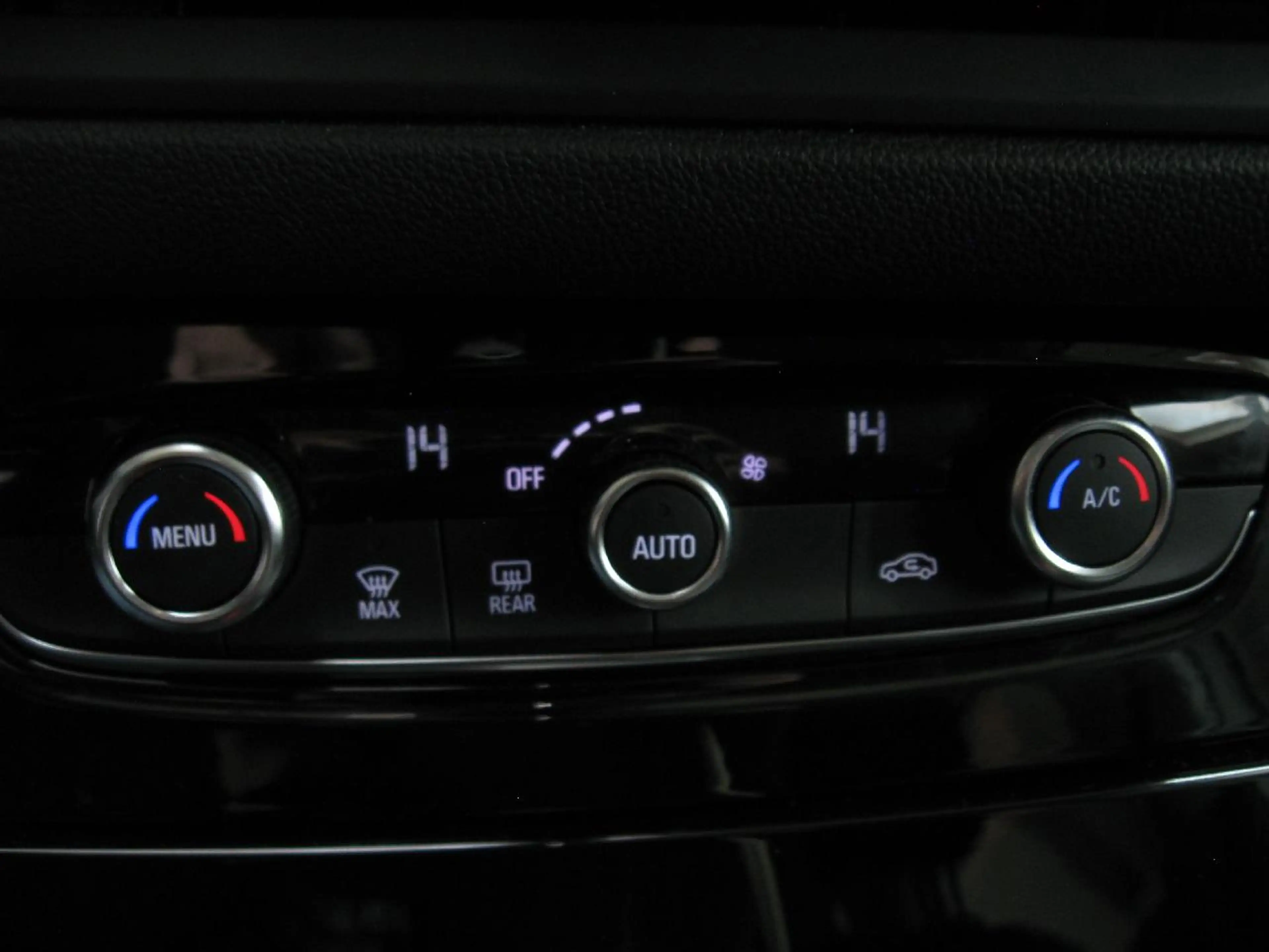 Opel Grandland Enjoy — photo 13